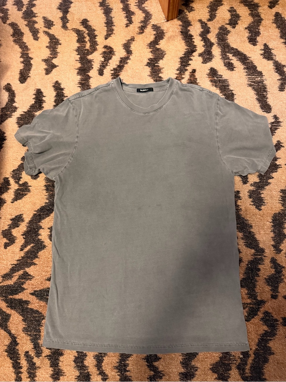 Classic Crewneck Men’s talentless Shirt - Gray